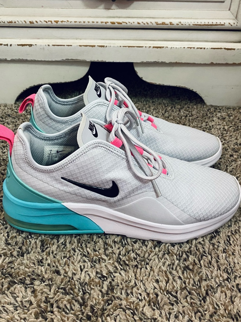 Women’s Nike Air Max Motion 2 South Beach Size 9 CU4925-002